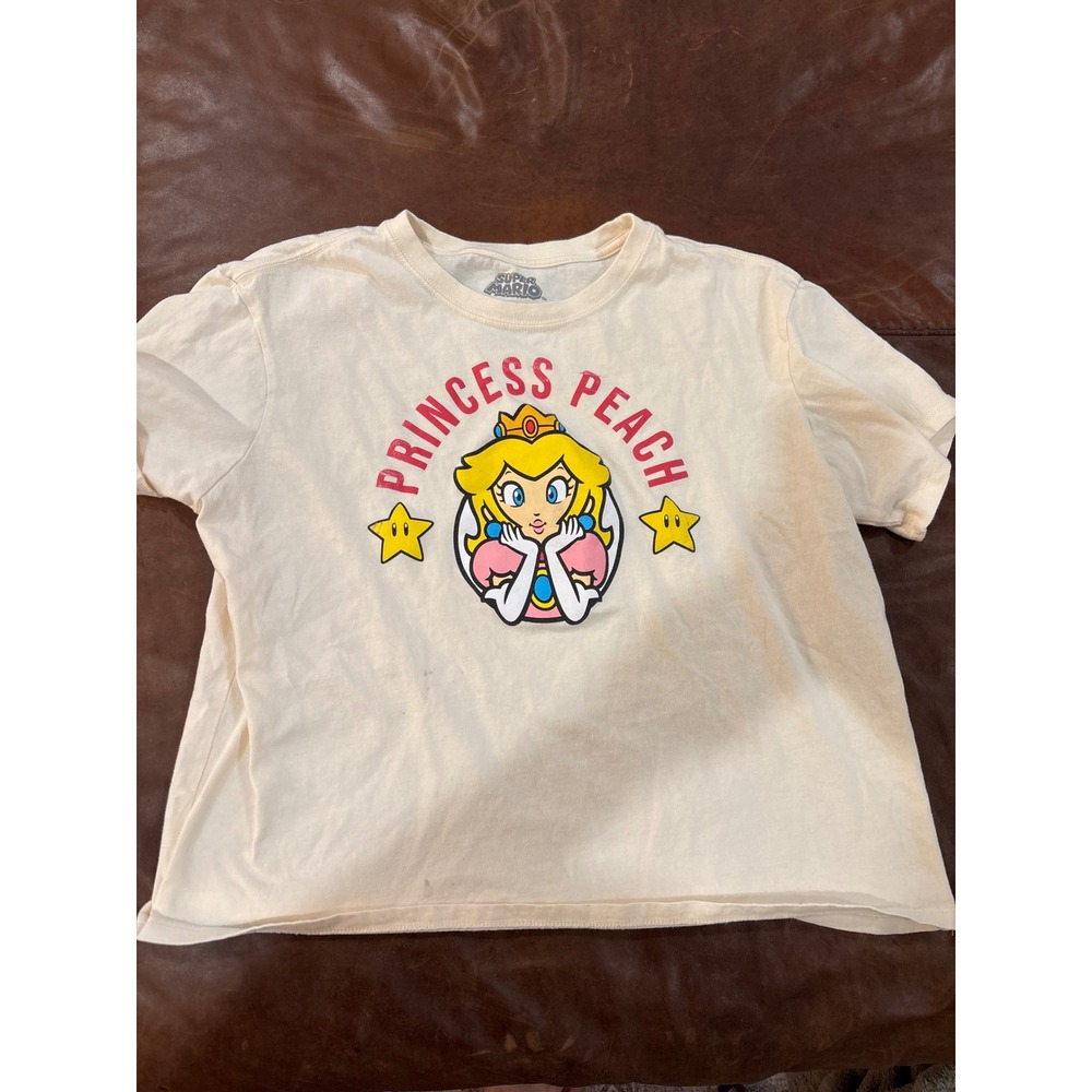 Nintendo Super Mario Princess Peach Graphic T-Shirt Cream Medium Womens Boxy Tee